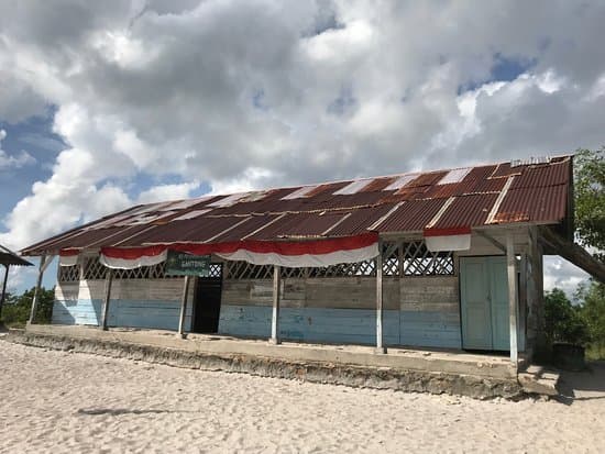 Menelisik Ketimpangan Akses Pendidikan antara Wilayah Urban dan 3T Indonesia melalui Pendekatan Hukum Hak Asasi Manusia Internasional 